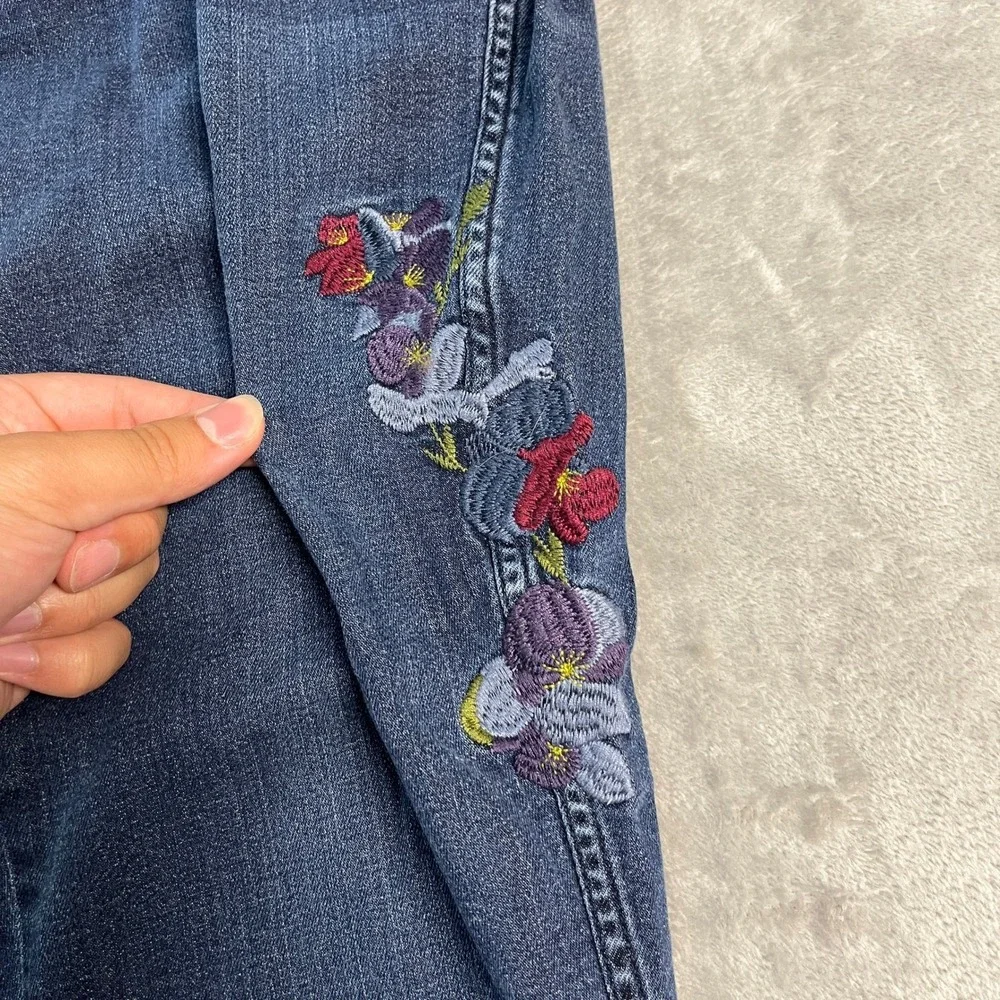 J. Jill Authentic Fit Slim Ankle Jeans Womens 10 Blue Floral Embroidered Denim